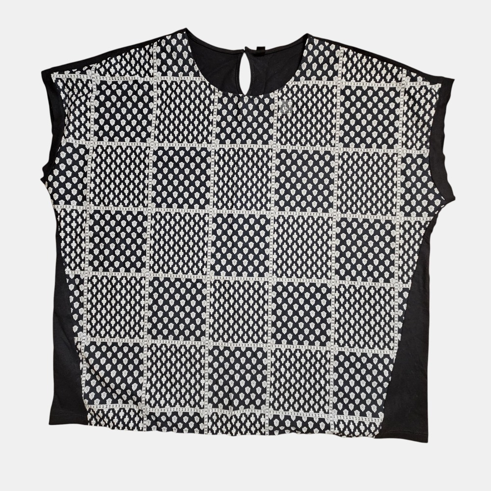 Uniqlo Black and White Patterned Tunic Top